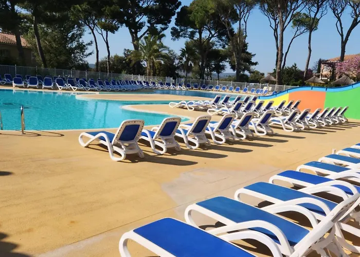 Maison De Vacance Toute équipée Parque de vacaciones Calvisson